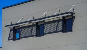 Protección solar en fachadas. Dreyser